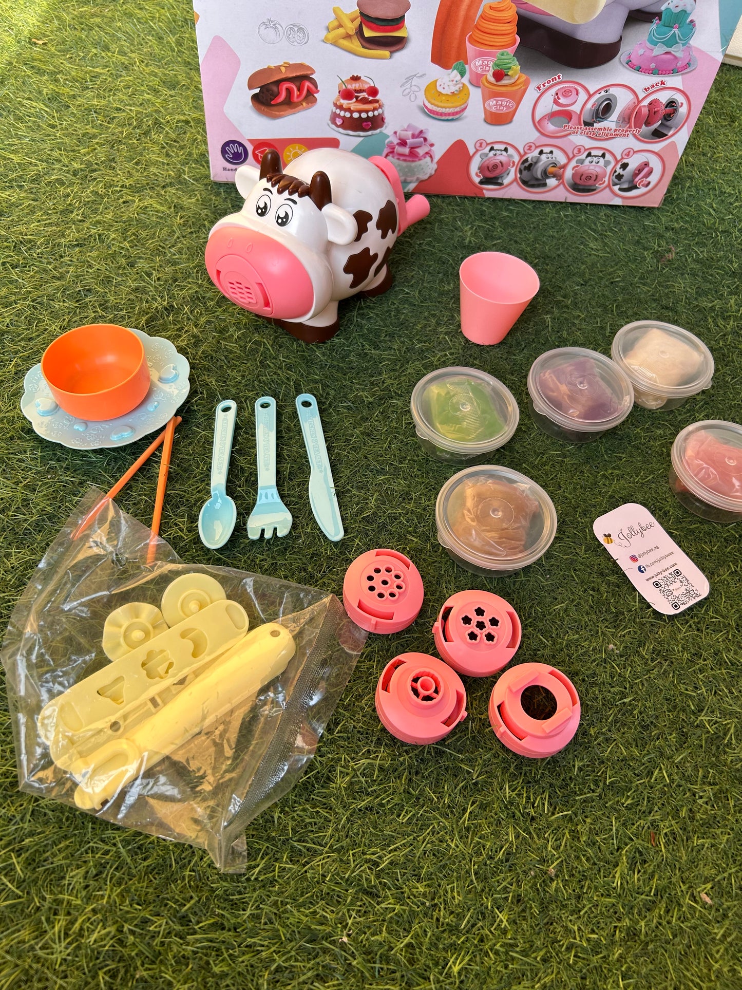 Dough with cow machine 🐮