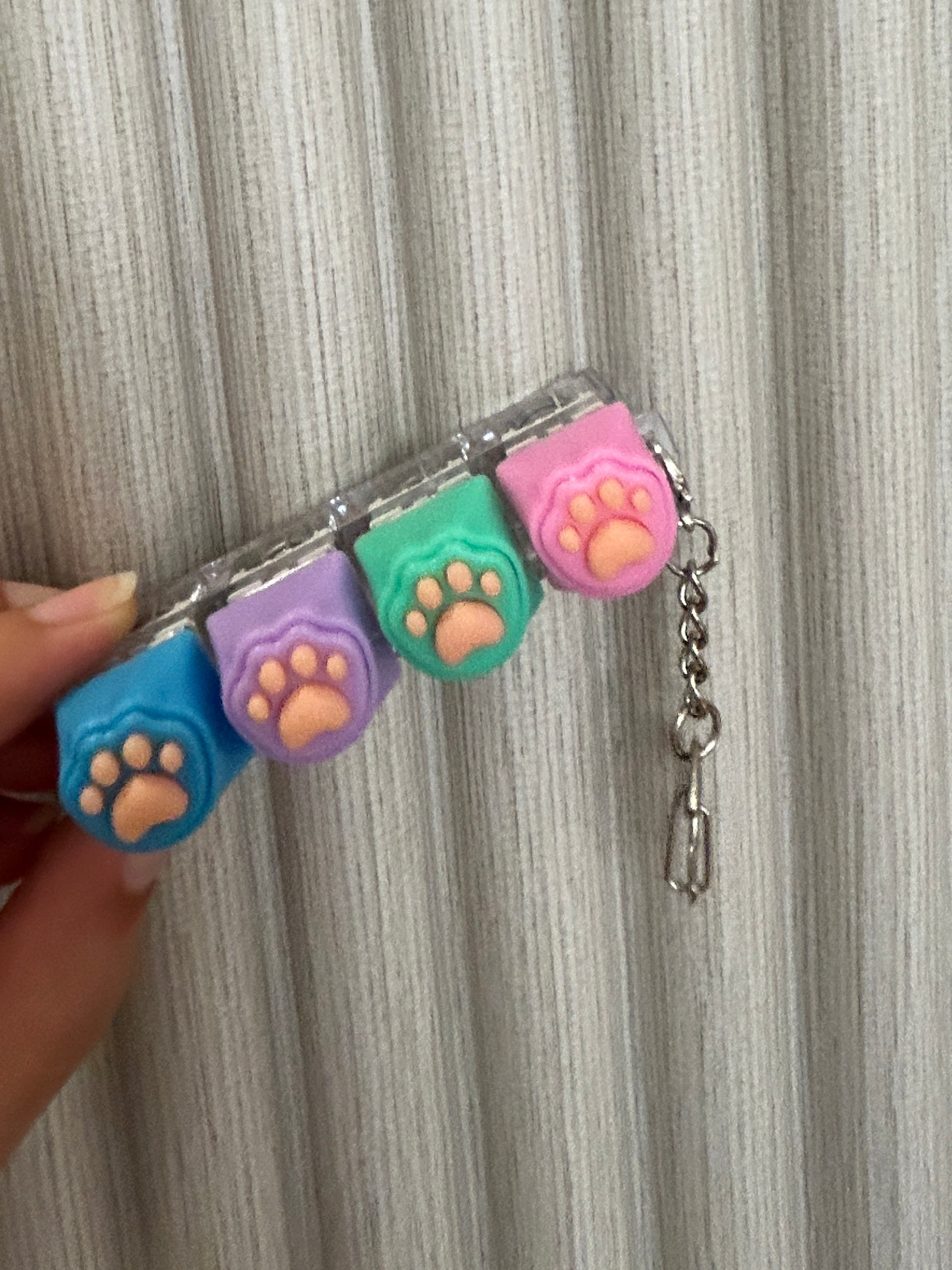 Cat Paw 🐾Stress Relief Keychain
