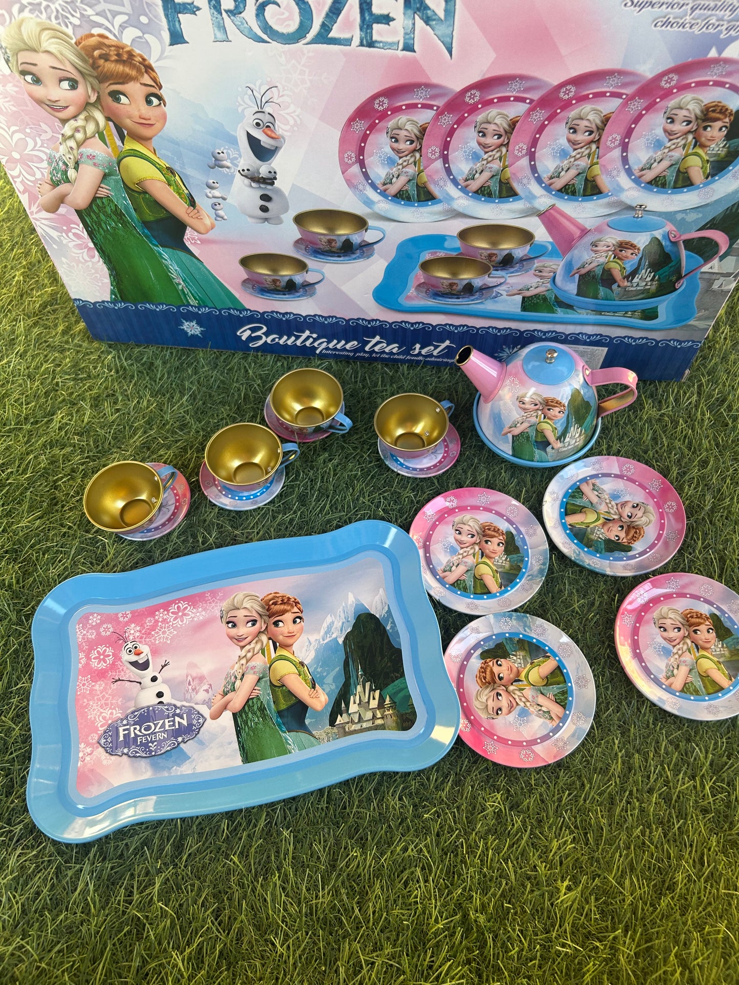 Frozen Tea Set 🫖