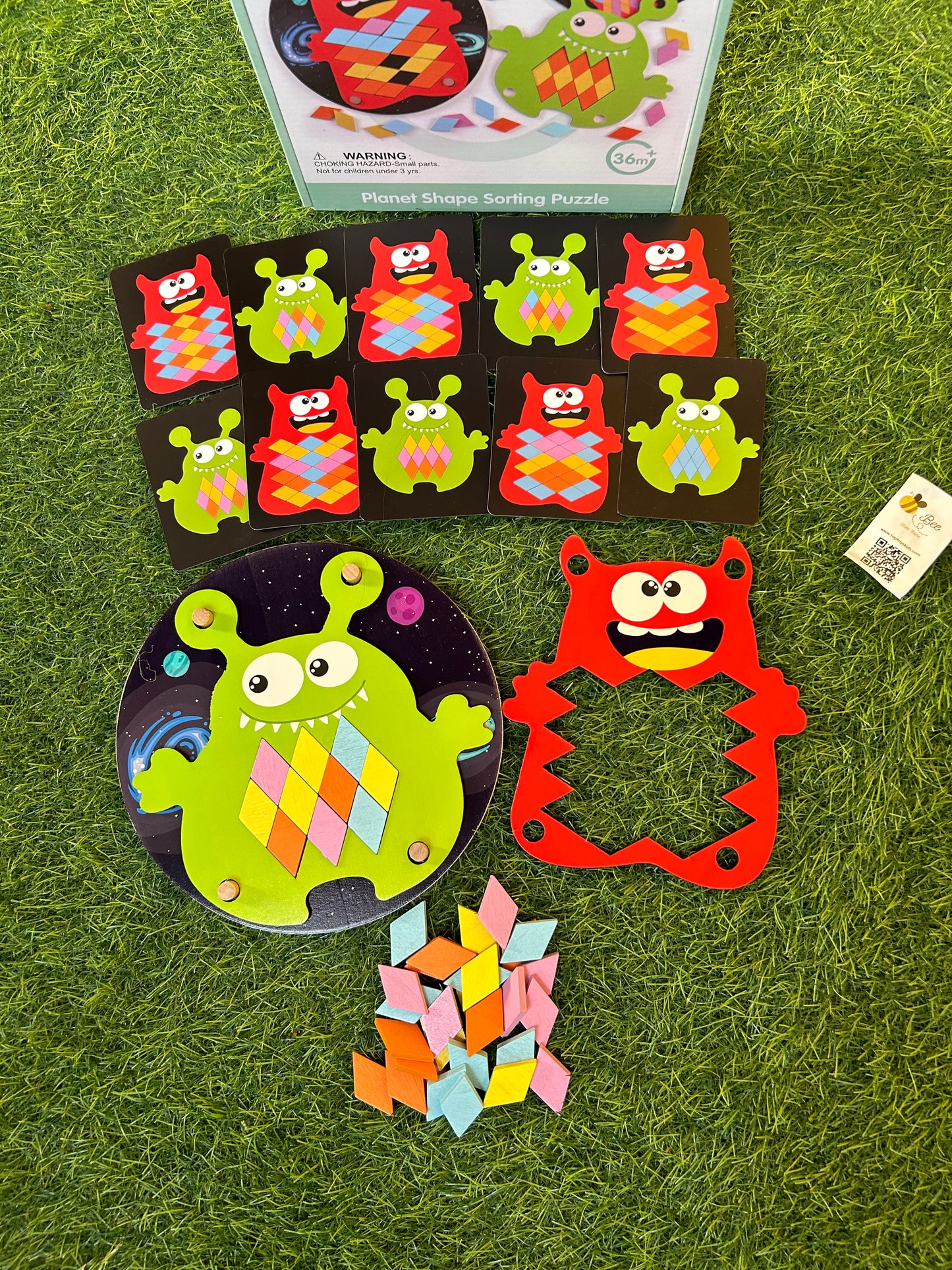Planet shape sorting puzzle