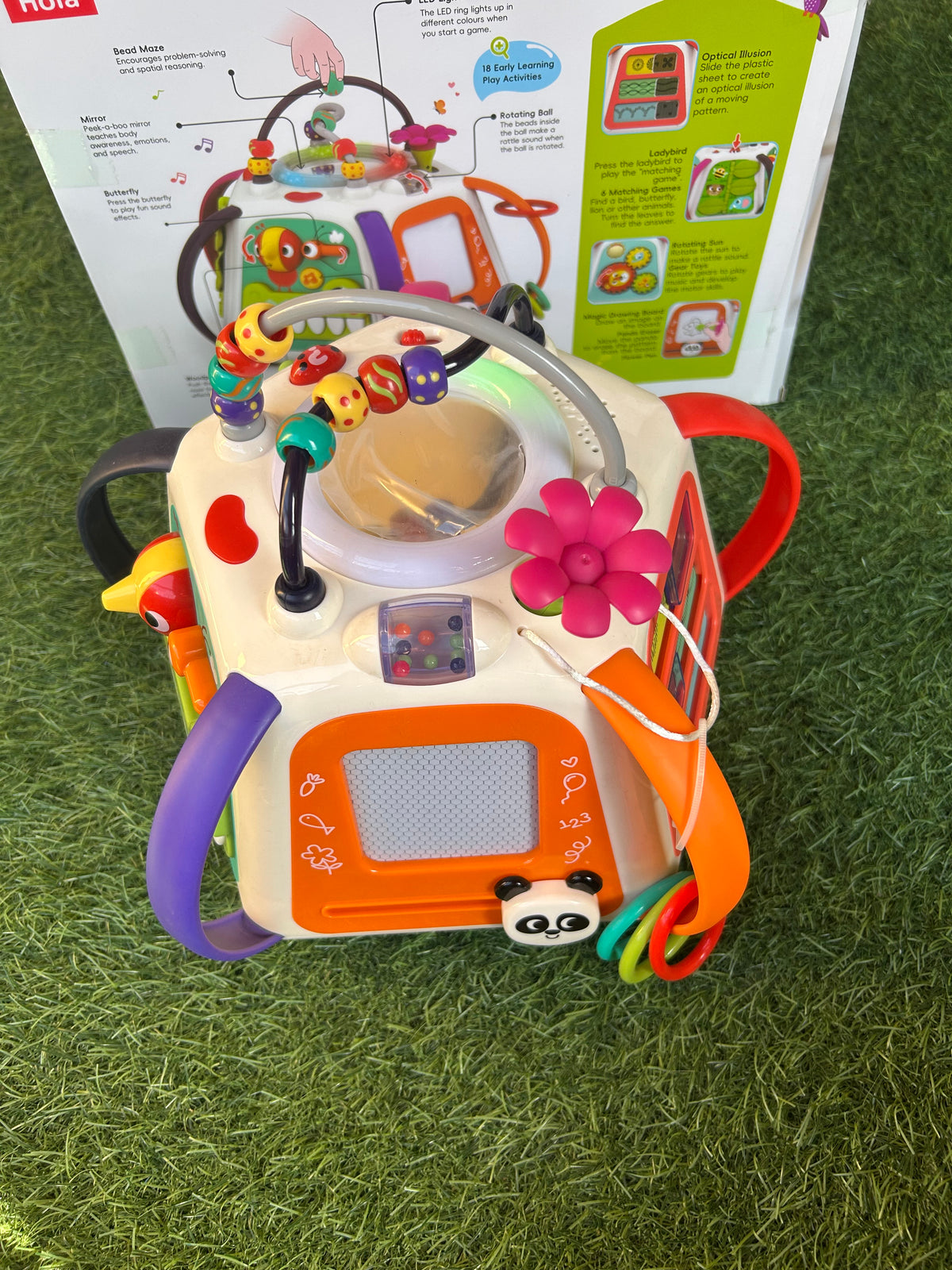 Activity Cube Hola
