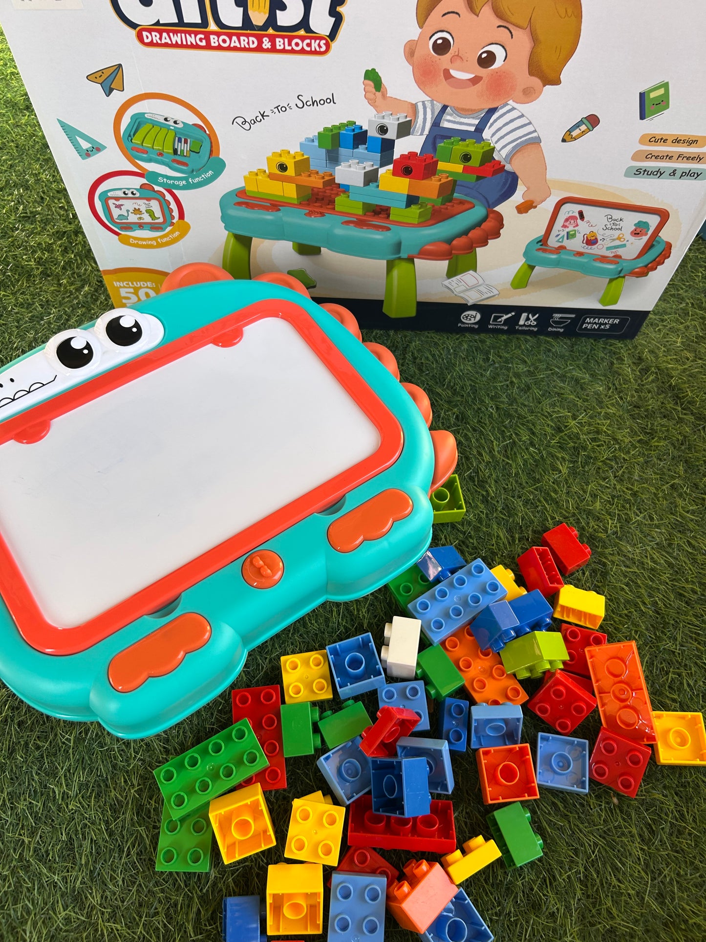Artist Drawing Board & Blocks