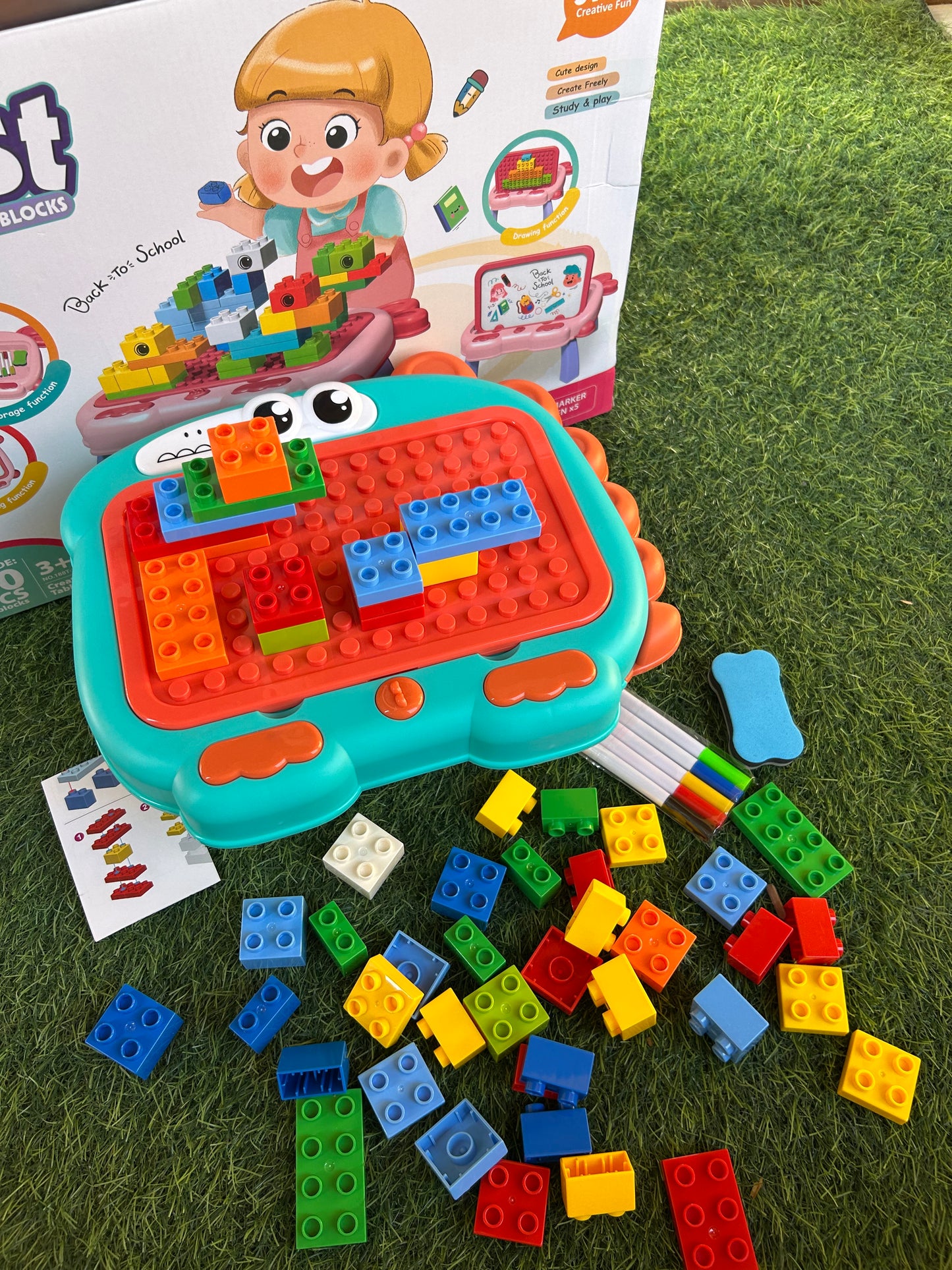 Artist Drawing Board & Blocks
